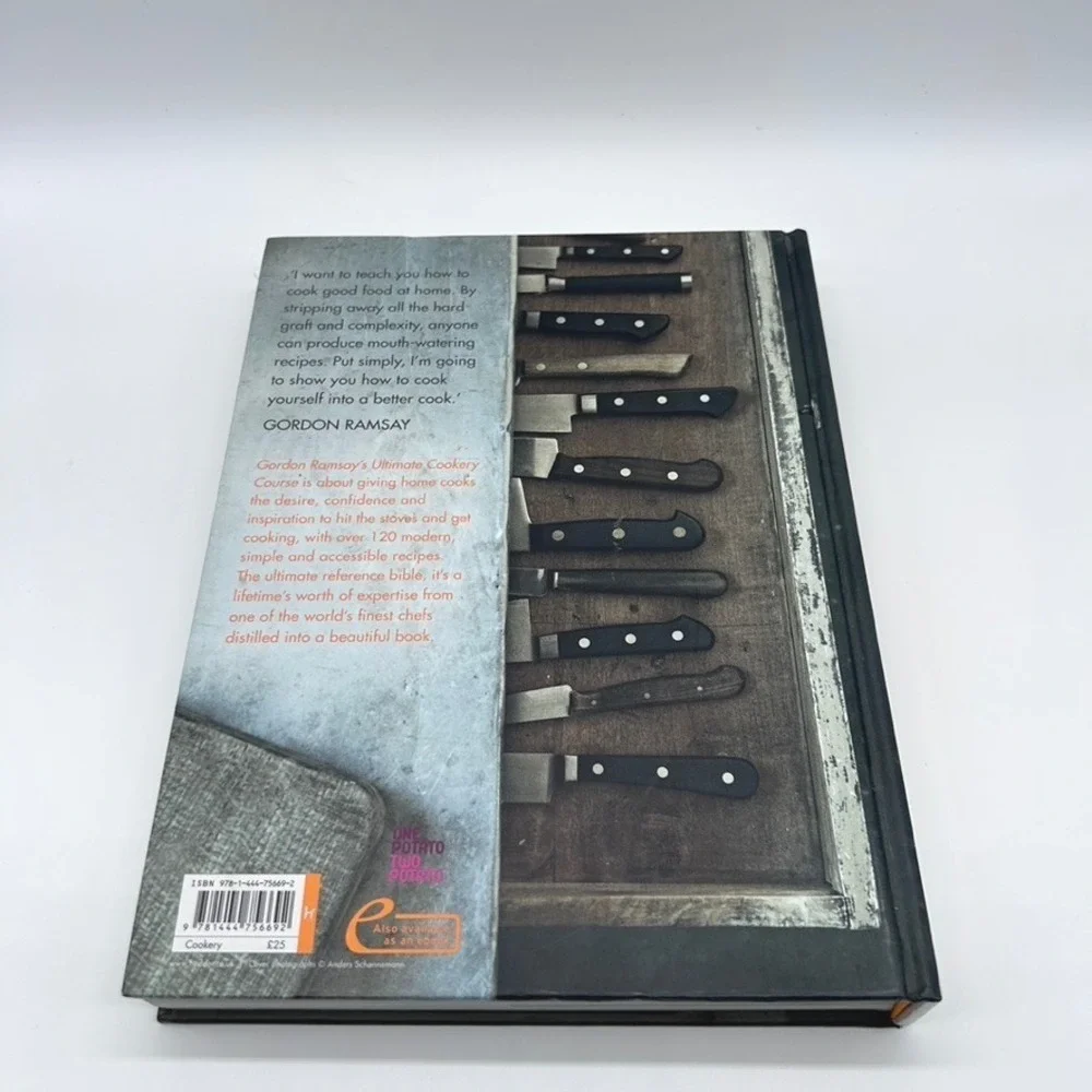 Gordon Ramsay Ultimate Cookery Course‎ Hardcover Cookbook 120+ Recipes